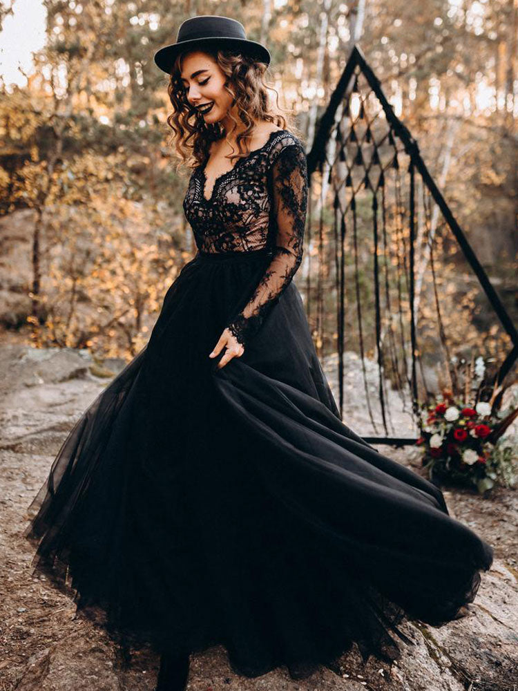 dress with lace sleeves black